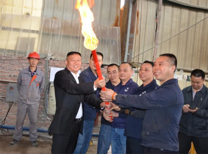 熱烈祝賀公司一車間窯爐成功復產(chǎn)點火！